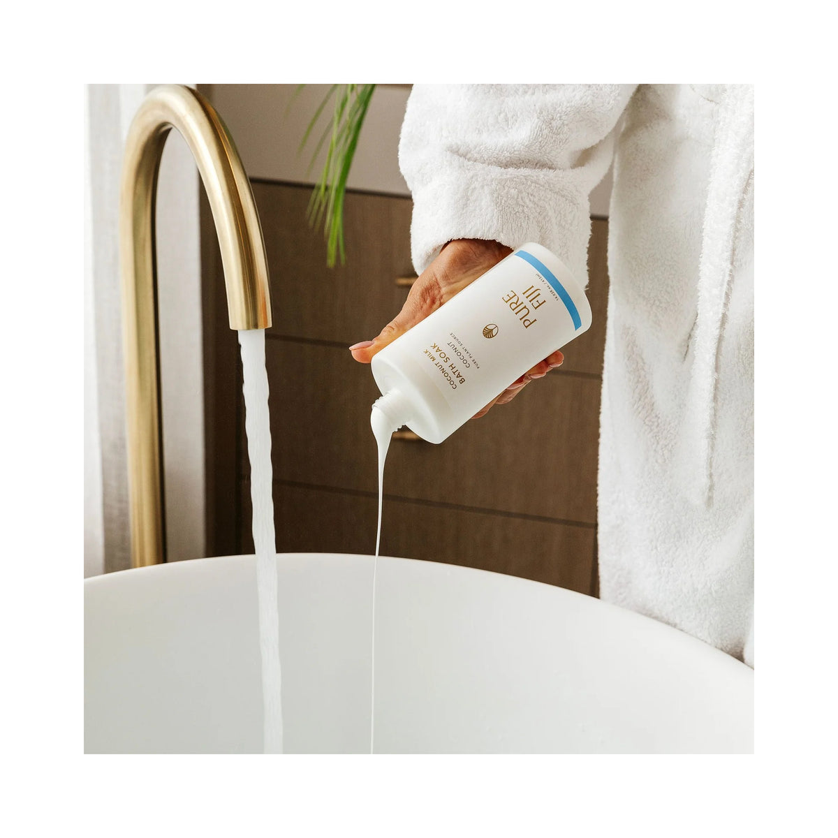 Pure Fiji Coconut Milk Bath Soak / Guava, image 32841692774550