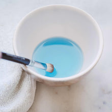 Cinema Secrets Makeup Brush Cleaner / 32.OZ