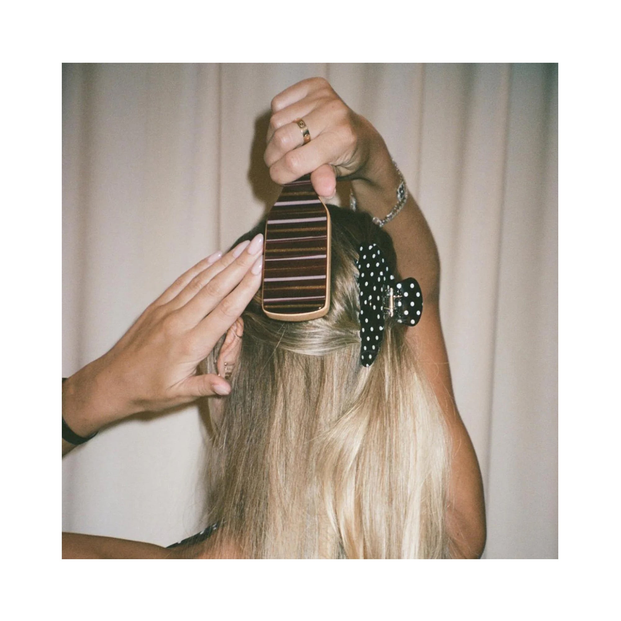 Emi_Jay_Mini_Boar_Bristle_Nightcap / Nightcap