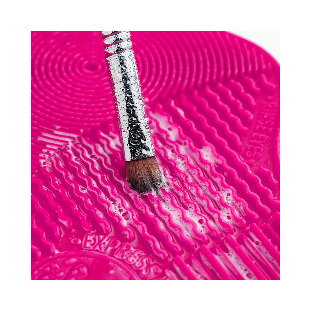 Sigma Spa Express Brush Cleaning Mat - Pink thumbnail 4