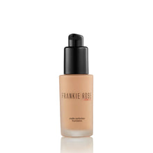 Frankie Rose Matte Perfection Foundation / VINTAGE