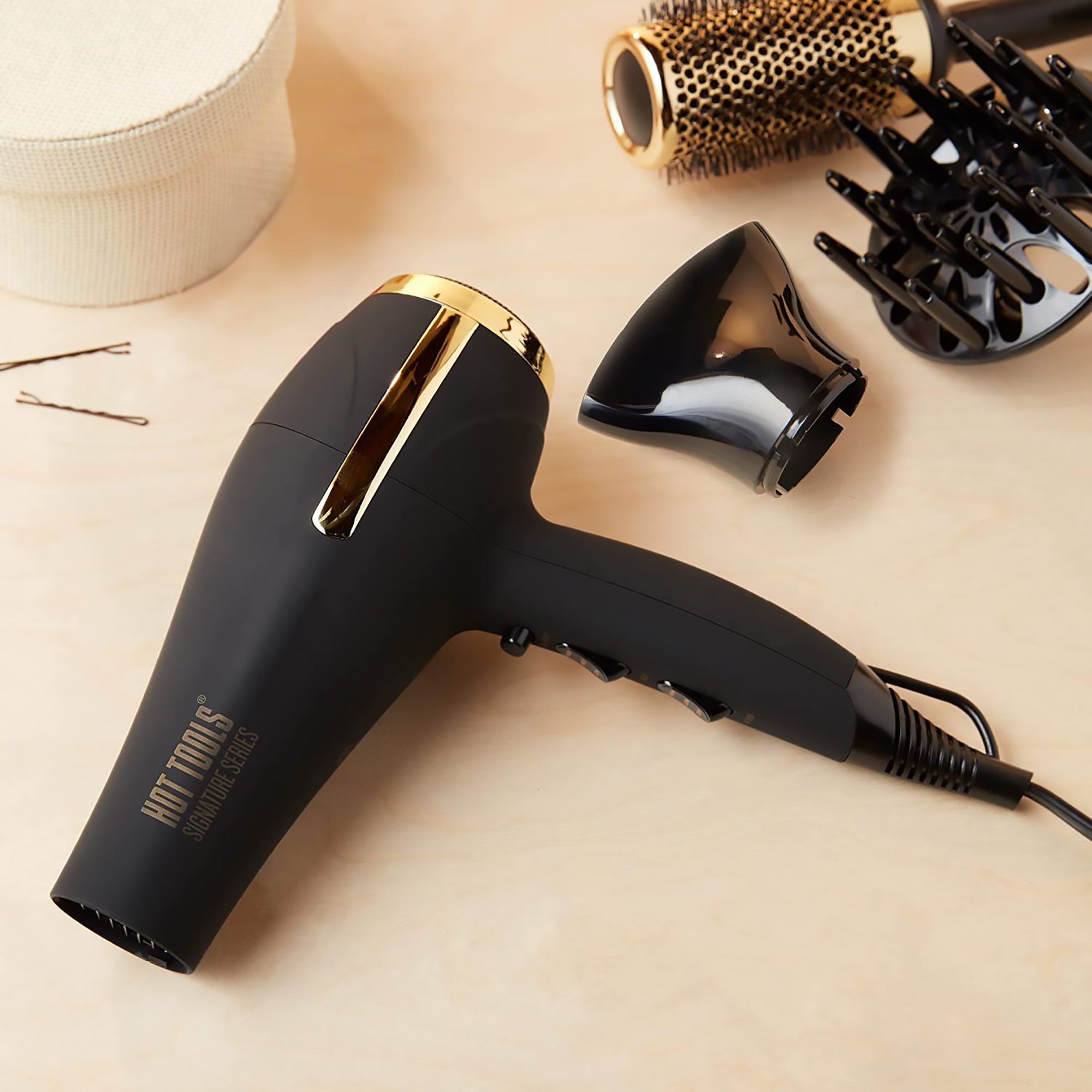 Hot Tools Signature Series Ionic Ceramic Salon Hair Dryer - Black / BLACK HTDR5580