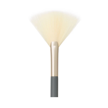 Jane_Iredale_Fan_Brush