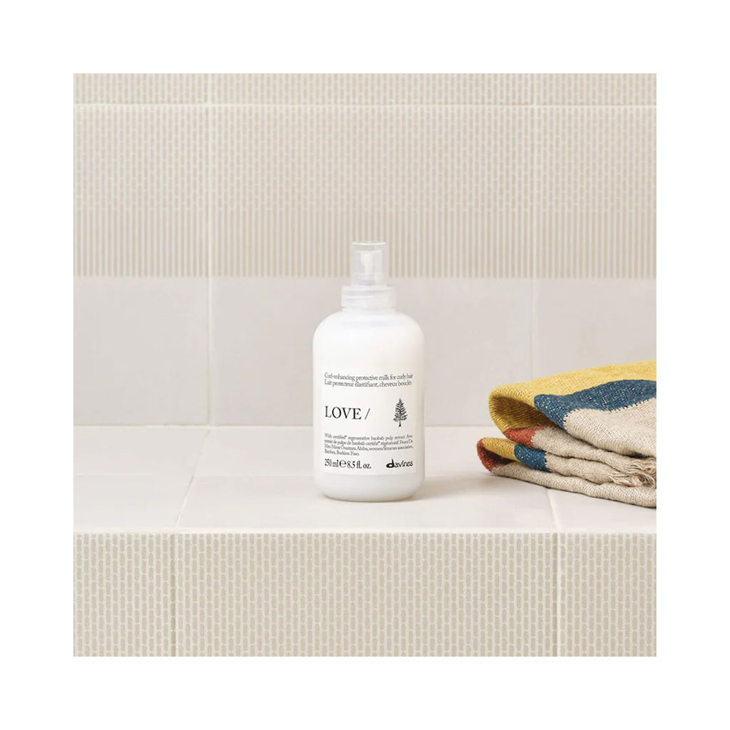 Davines LOVE Curl Enhancing Milk / 8.5OZ thumbnail 3
