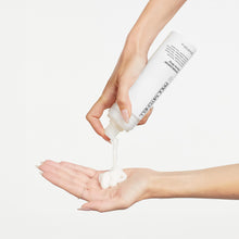 Paul Mitchell Invisiblewear Volume Whip Styling Foam / 6.8OZ