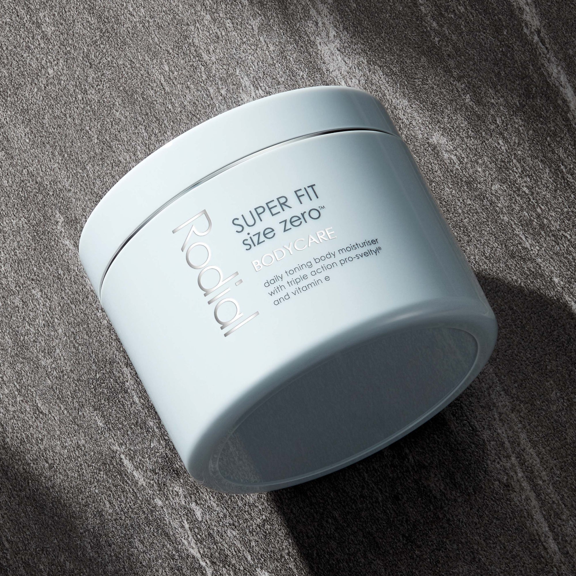 Rodial Super-fit Size Zero / 10OZ