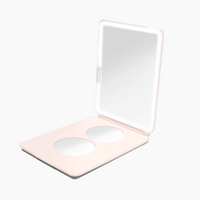 Vanity Planet Pose l LED Travel Mirror 2.0 / BLUSH