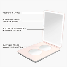 Vanity Planet Pose l LED Travel Mirror 2.0 / BLUSH