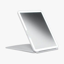 Vanity Planet Pose l LED Travel Mirror 2.0 / GREY