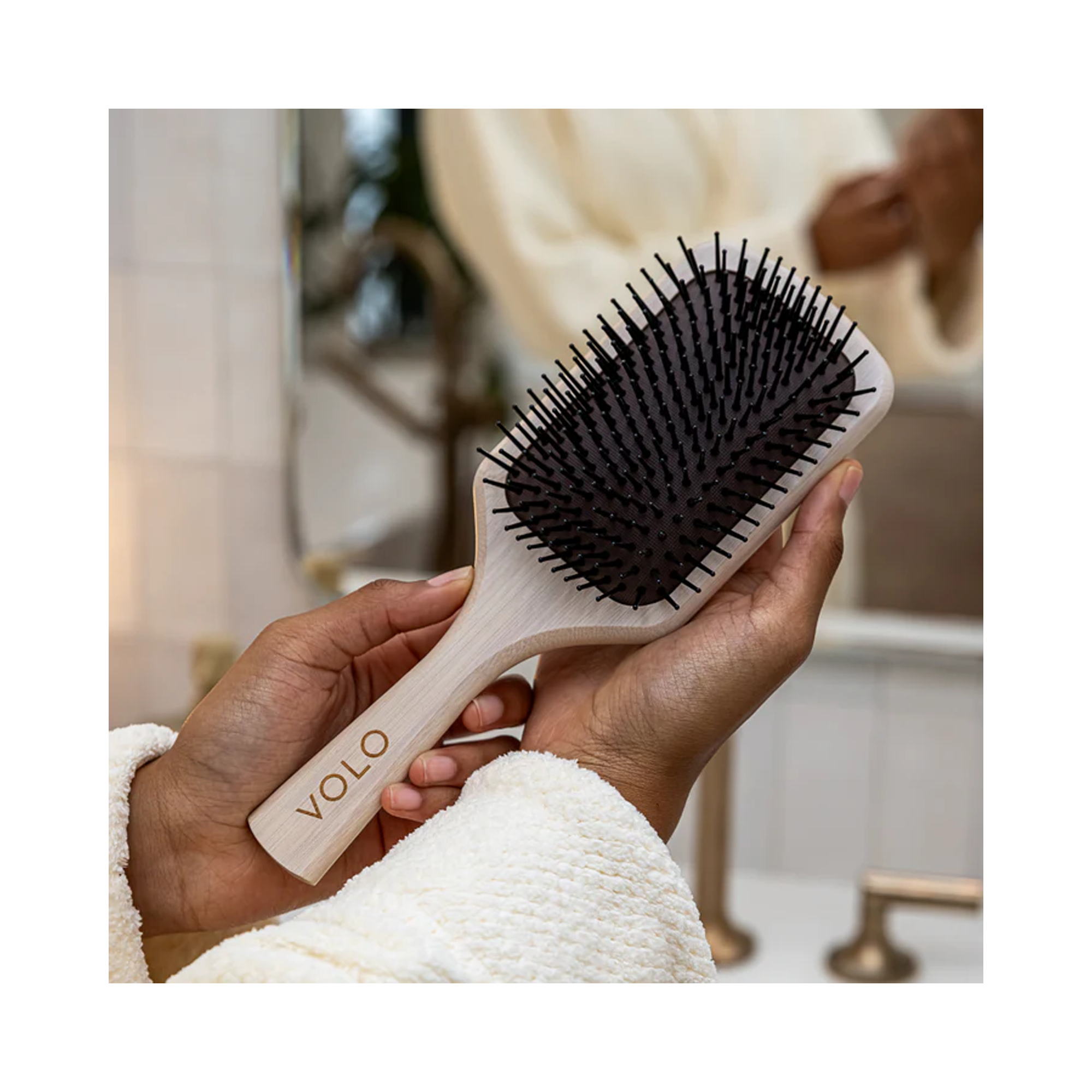 Volo Beauty Frizz Out Paddle Hair Brush
