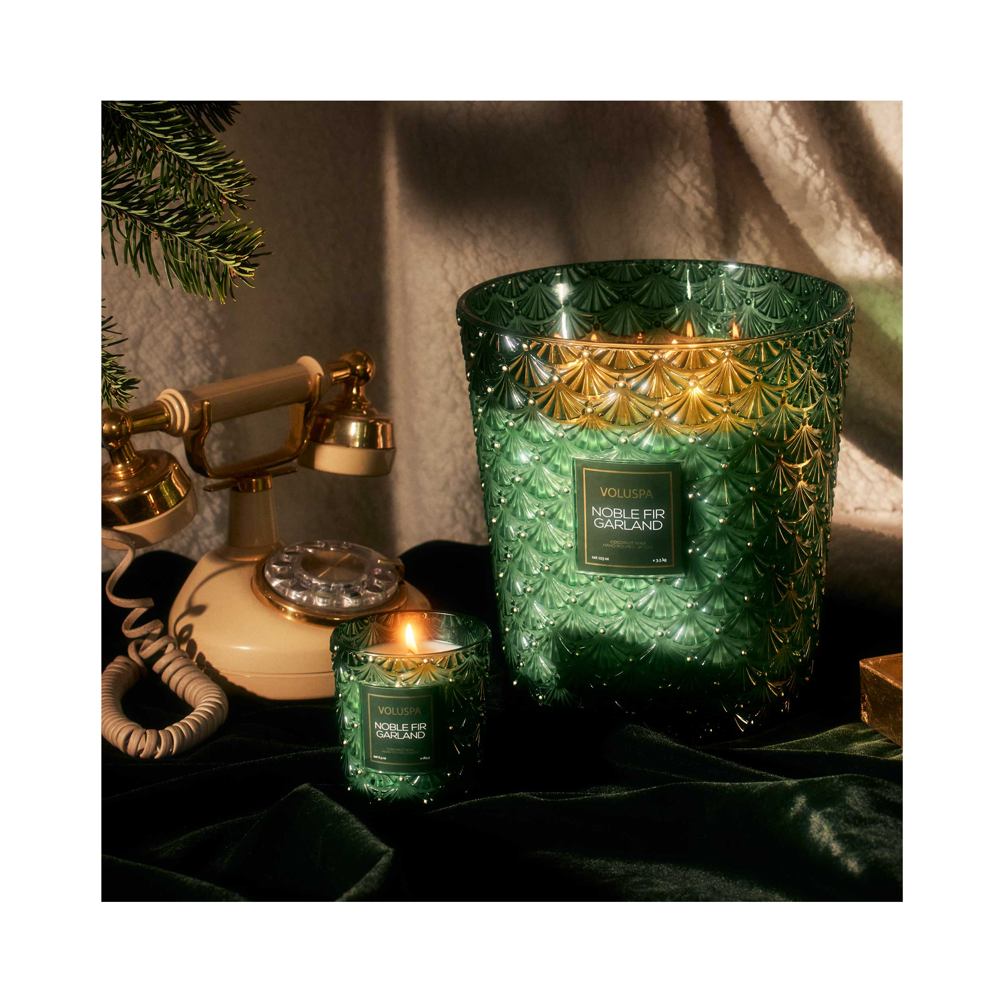 Voluspa Holiday - Noble Fir Garland 5 Wick Hearth / 5 Wick Hearth