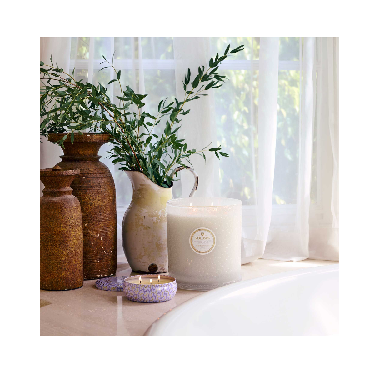 Voluspa_Blanc_Lux_Candle_30_oz_Mountain_Lavender_Chamomile / Mountain Lavender & Chamomile, image 30574050377878