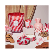 Voluspa Holiday - Crushed Candy Cane 3 Wick Tin / 3 Wick Tin