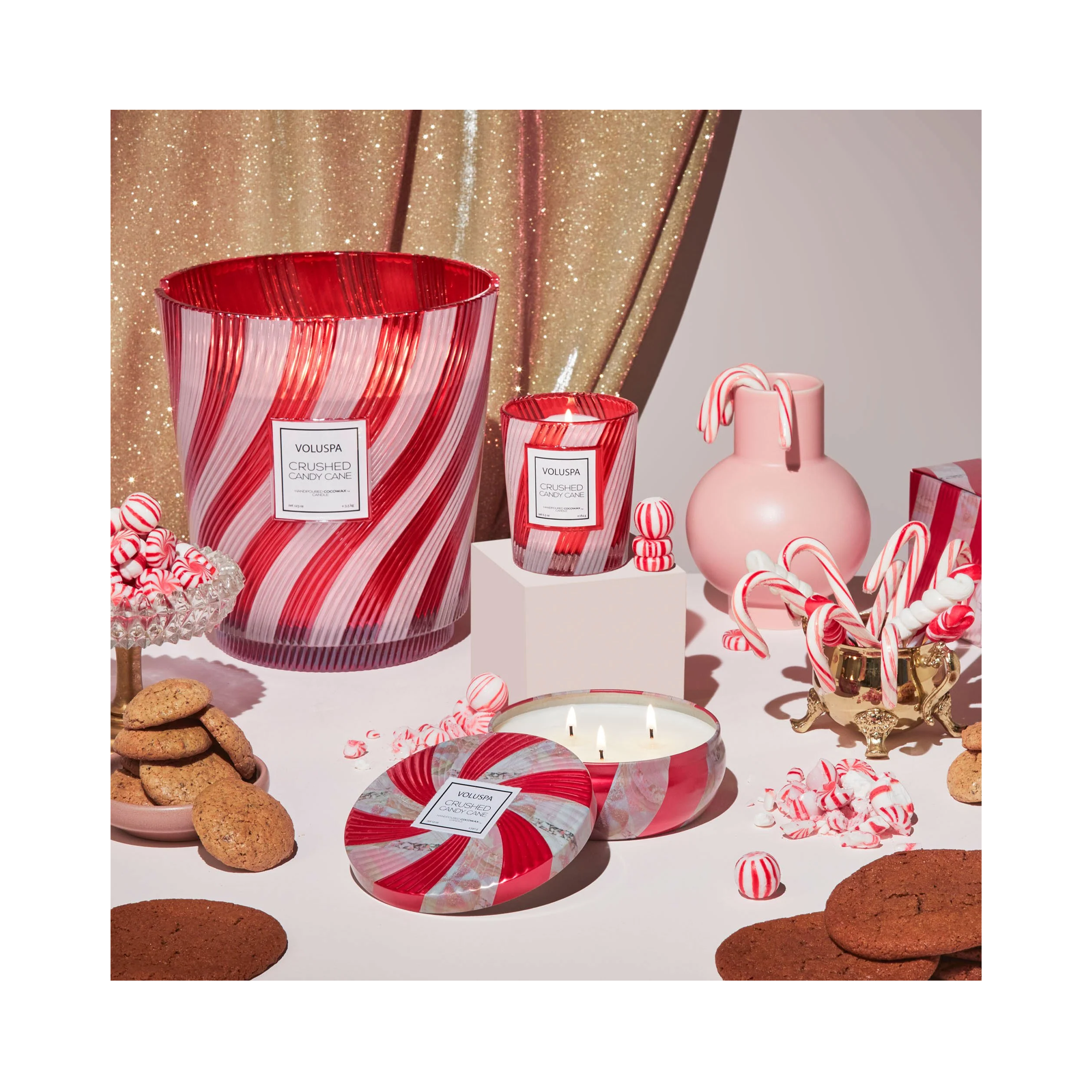 Voluspa Holiday - Crushed Candy Cane 3 Wick Tin / 3 Wick Tin