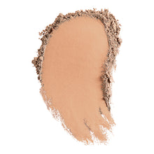 bareMinerals Loose Powder Matte Foundation SPF 15 / SOFT MEDIUM 11 / Swatch