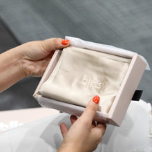 Blissy Silk Pillowcase Champagne Standard / CHAMPAGNE