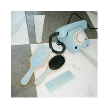 Emi_Jay_Flat_Brush_Blue_Sugar / Blue Sugar