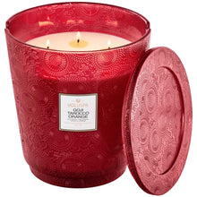 Voluspa 5 Wick Hearth Candle / GOJI