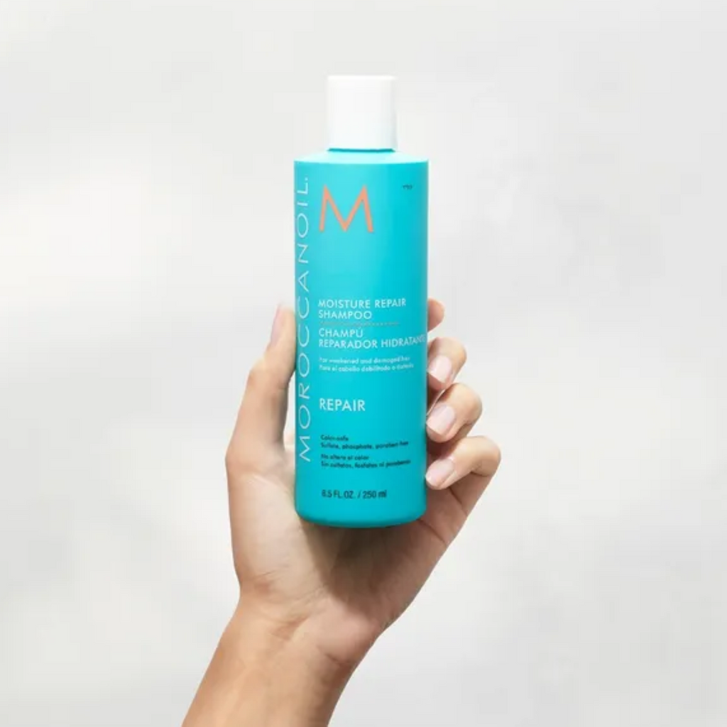 MoroccanOil Moisture Repair Shampoo / 8 OZ thumbnail 2