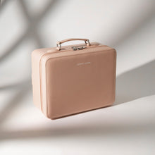 Vanity Planet Baia | The Everything Beauty Bag - Nude / NUDE