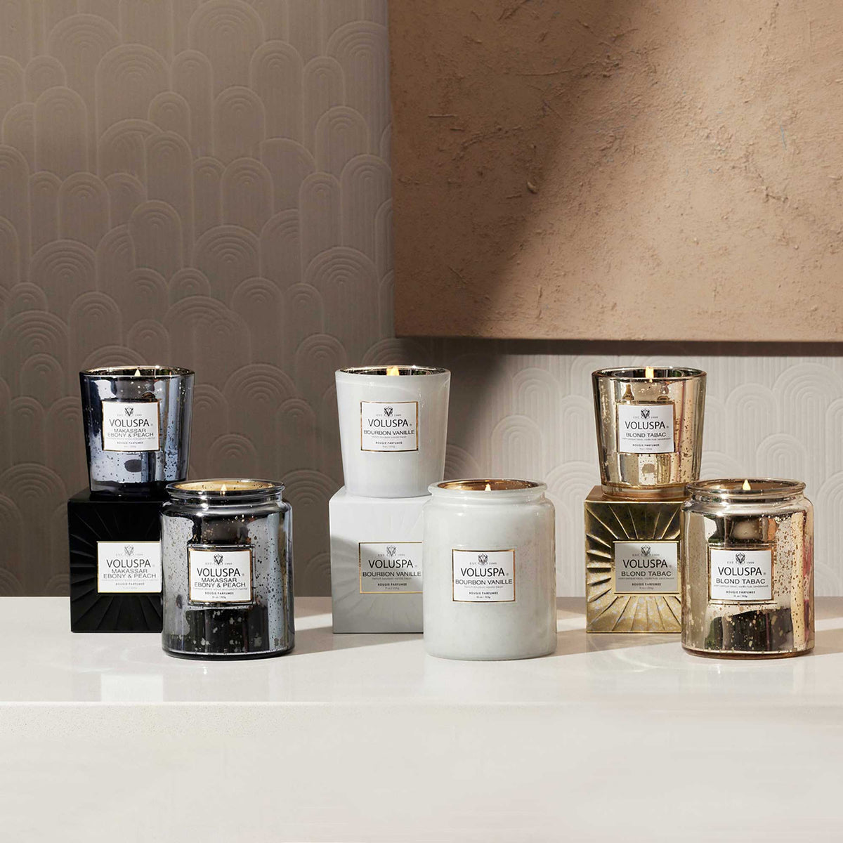 Voluspa Vermeil Classic Candle / Makassar Ebony and Peach, image 27083238801558