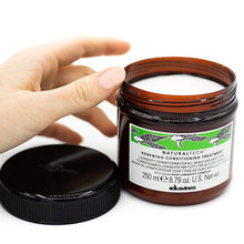 Davines Renewing Conditioning Treatment / 8.5OZ