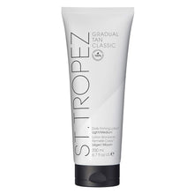 St. Tropez Gradual Tan Daily Firming Lotion / LIGHT/MEDIUM / SWATCH