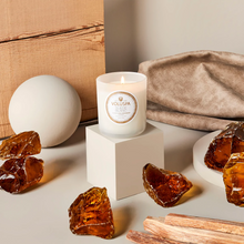 Voluspa Maison Blanc Classic Maison Candle / Suede Blanc