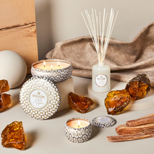 Voluspa Maison Blanc Fragrant Oil Diffuser / Suede Blanc