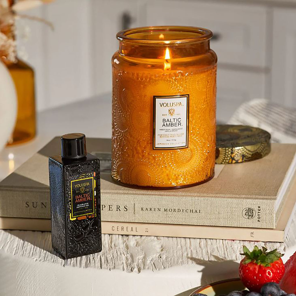 Voluspa Japonica Large Jar Candle 18oz / BALTIC AMBER thumbnail 2