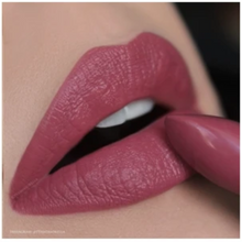 Youngblood Mineral Crème Lipstick / CEDAR